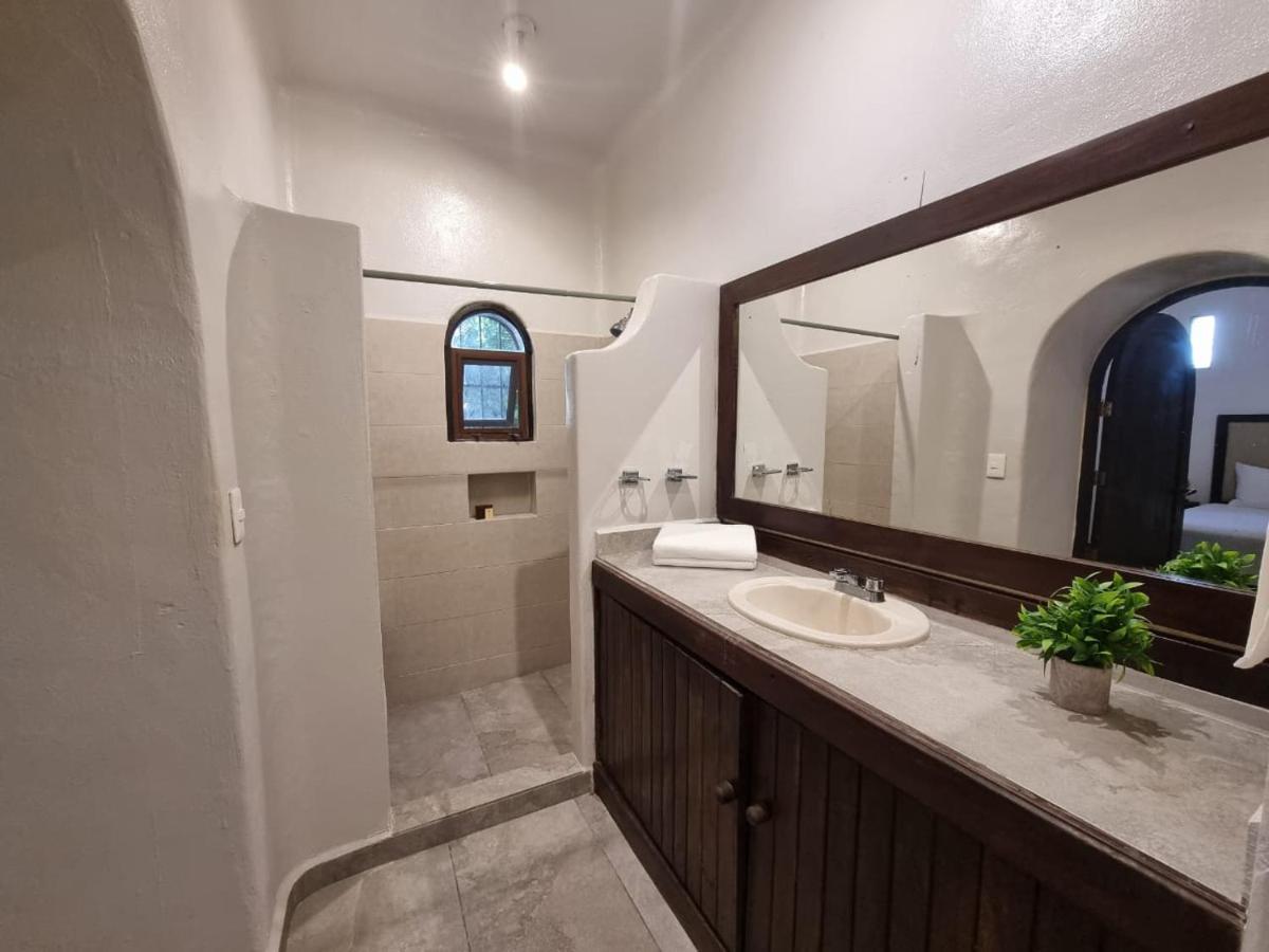 Hébergement de vacances Beautiful House In Playacar 4 Bedrooms With Ac