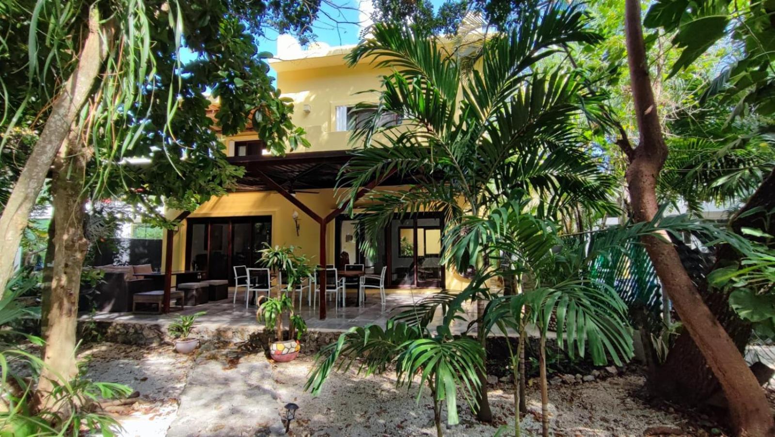 Hébergement de vacances Beautiful House In Playacar 4 Bedrooms With Ac *